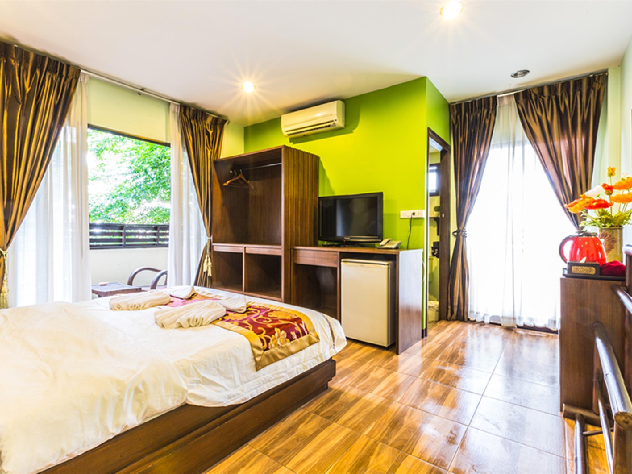 Ban Kong Rao Guesthouse Chiang Mai Bagian luar foto