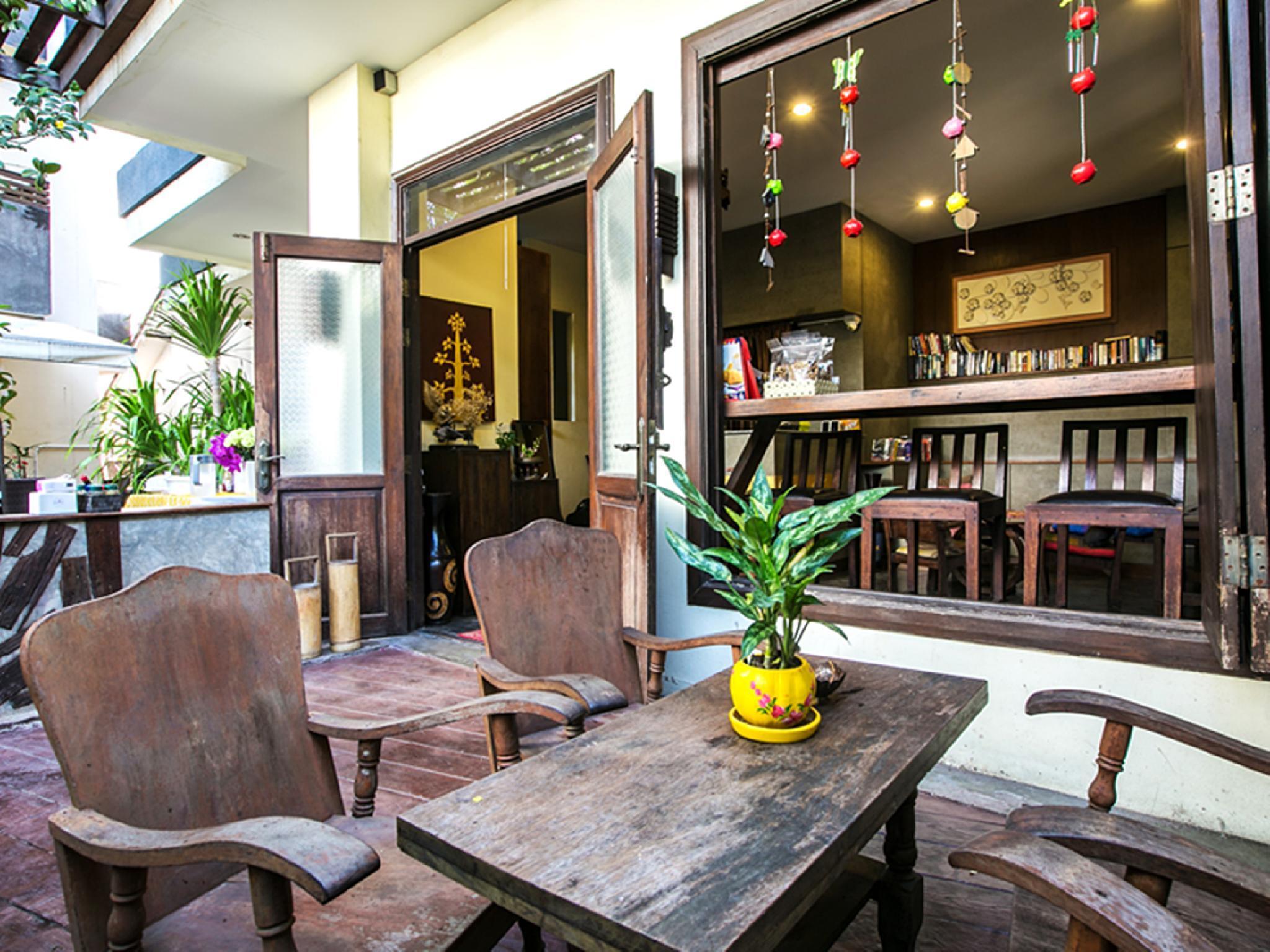 Ban Kong Rao Guesthouse Chiang Mai Bagian luar foto