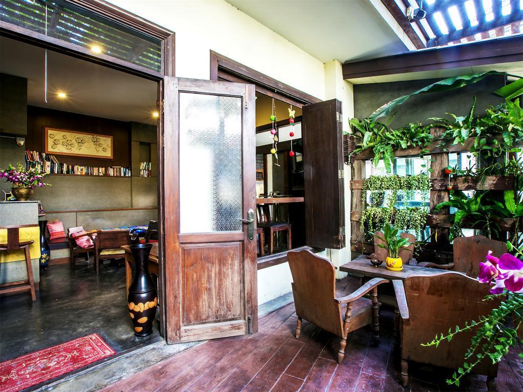 Ban Kong Rao Guesthouse Chiang Mai Bagian luar foto