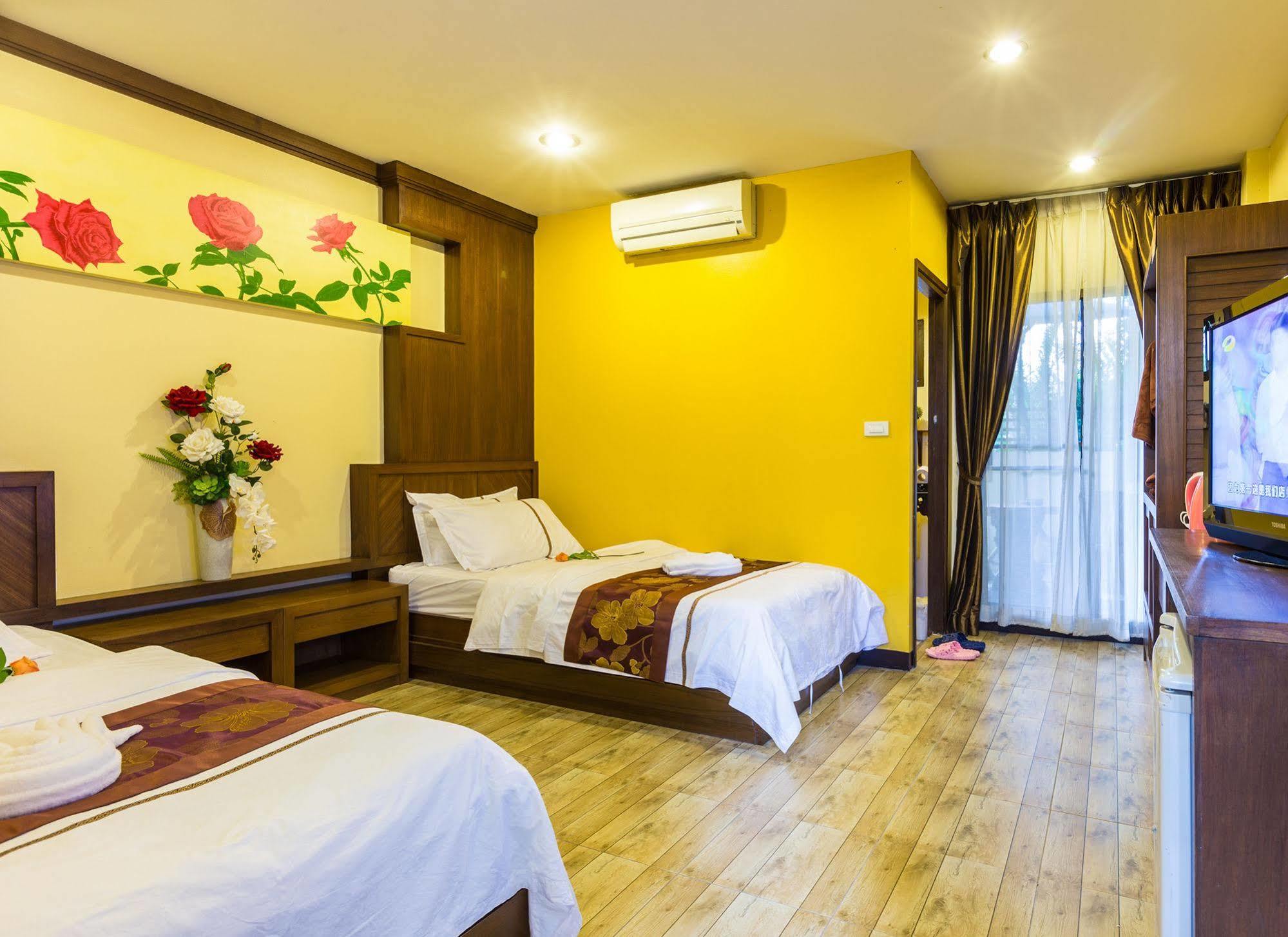 Ban Kong Rao Guesthouse Chiang Mai Bagian luar foto