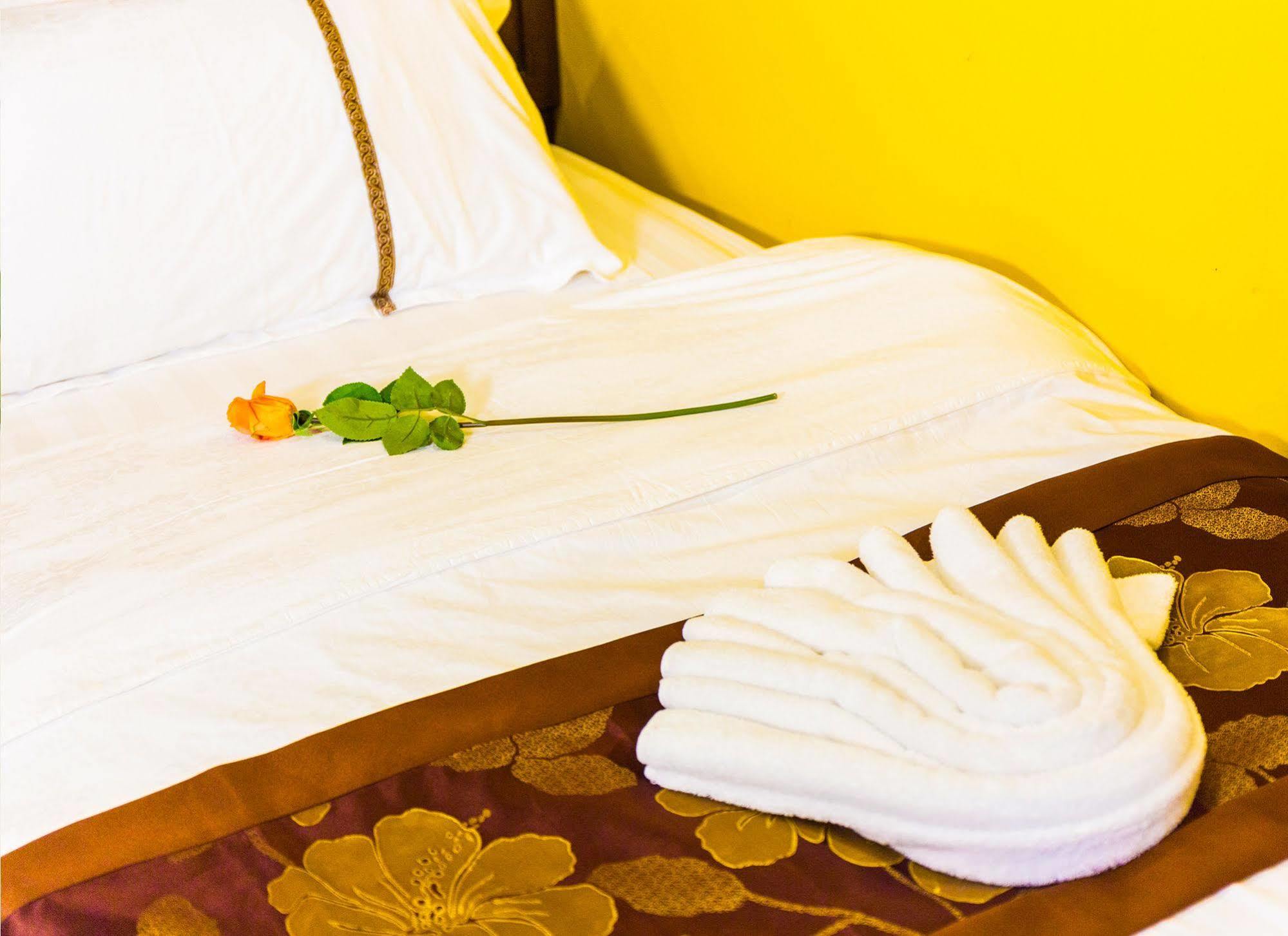 Ban Kong Rao Guesthouse Chiang Mai Bagian luar foto